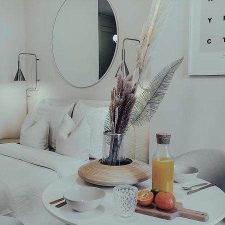 Suite Onega Lyon Exteriör bild