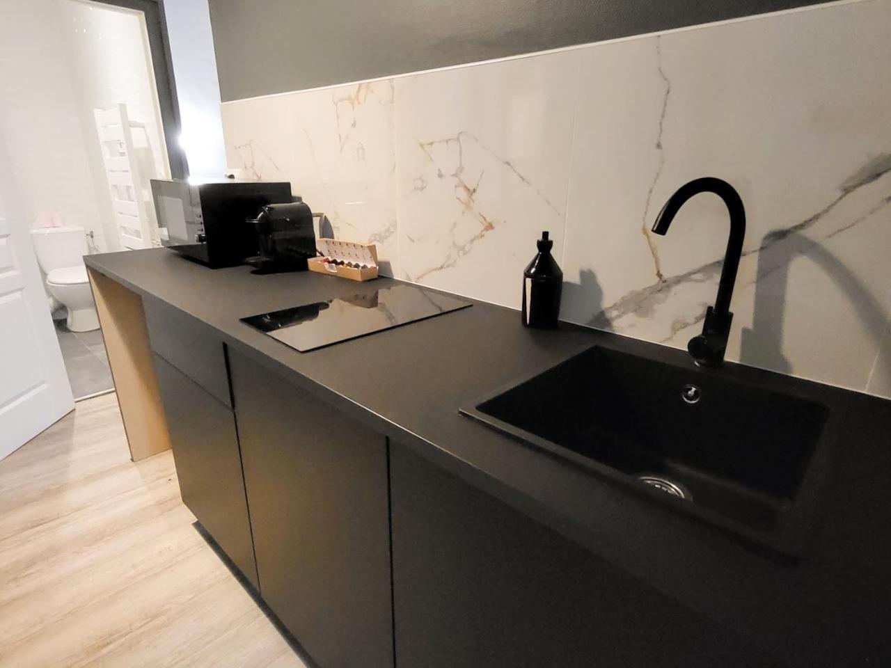 Suite Onega Lyon Exteriör bild