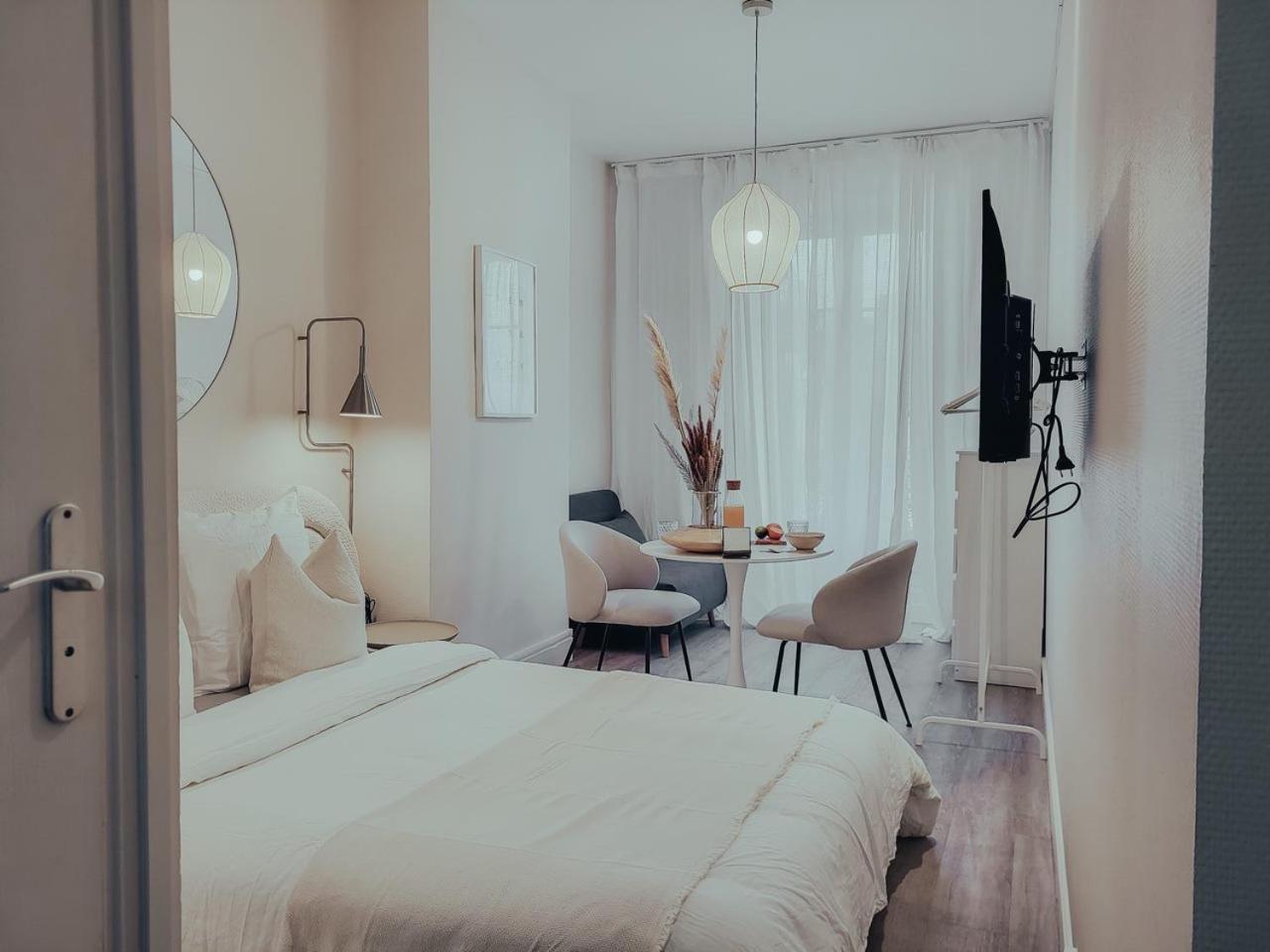Suite Onega Lyon Exteriör bild